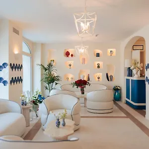 https://amare-boutique-spa.hotelitalianriviera.com